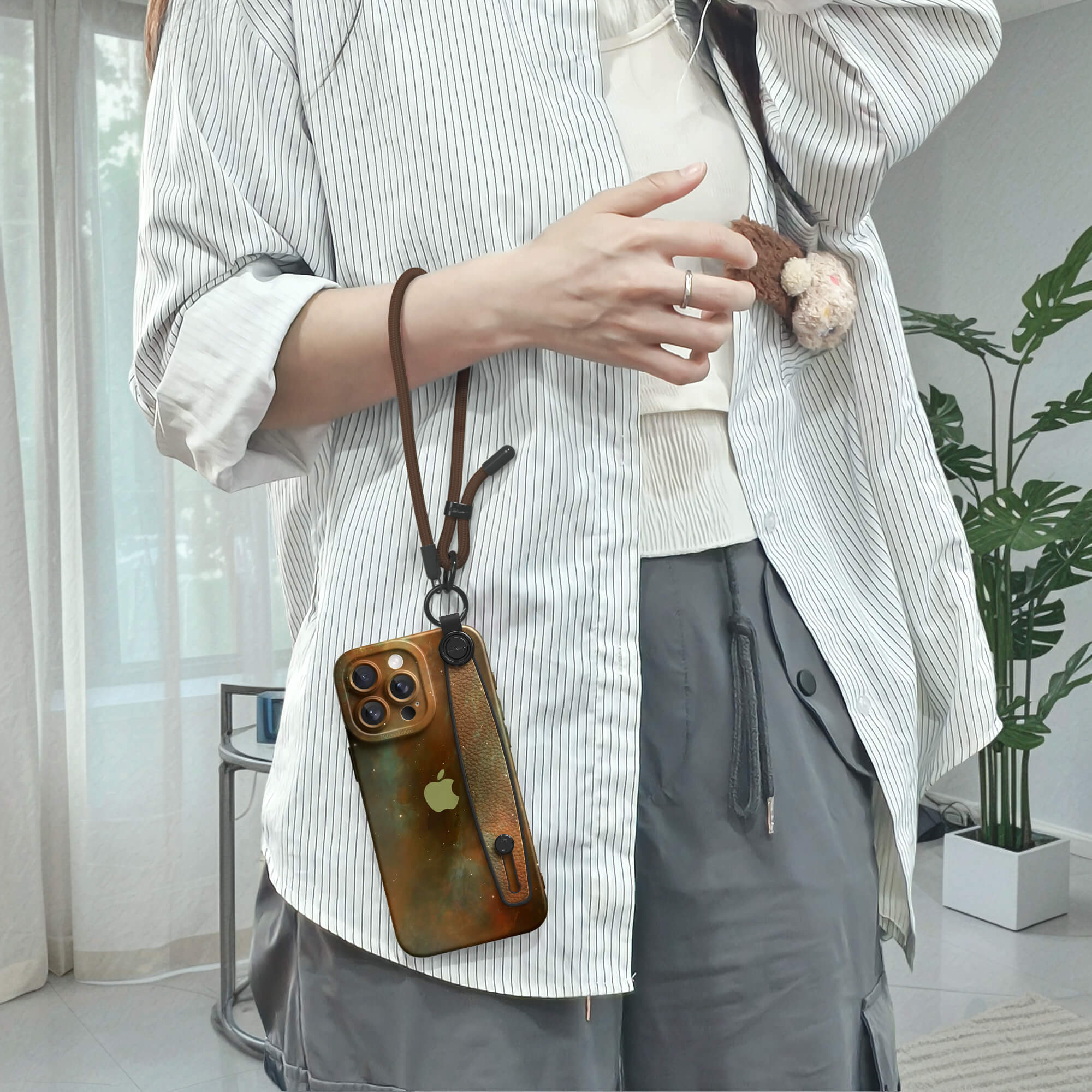 Shuttle | iPhone Series Multifunctional Wristband Case