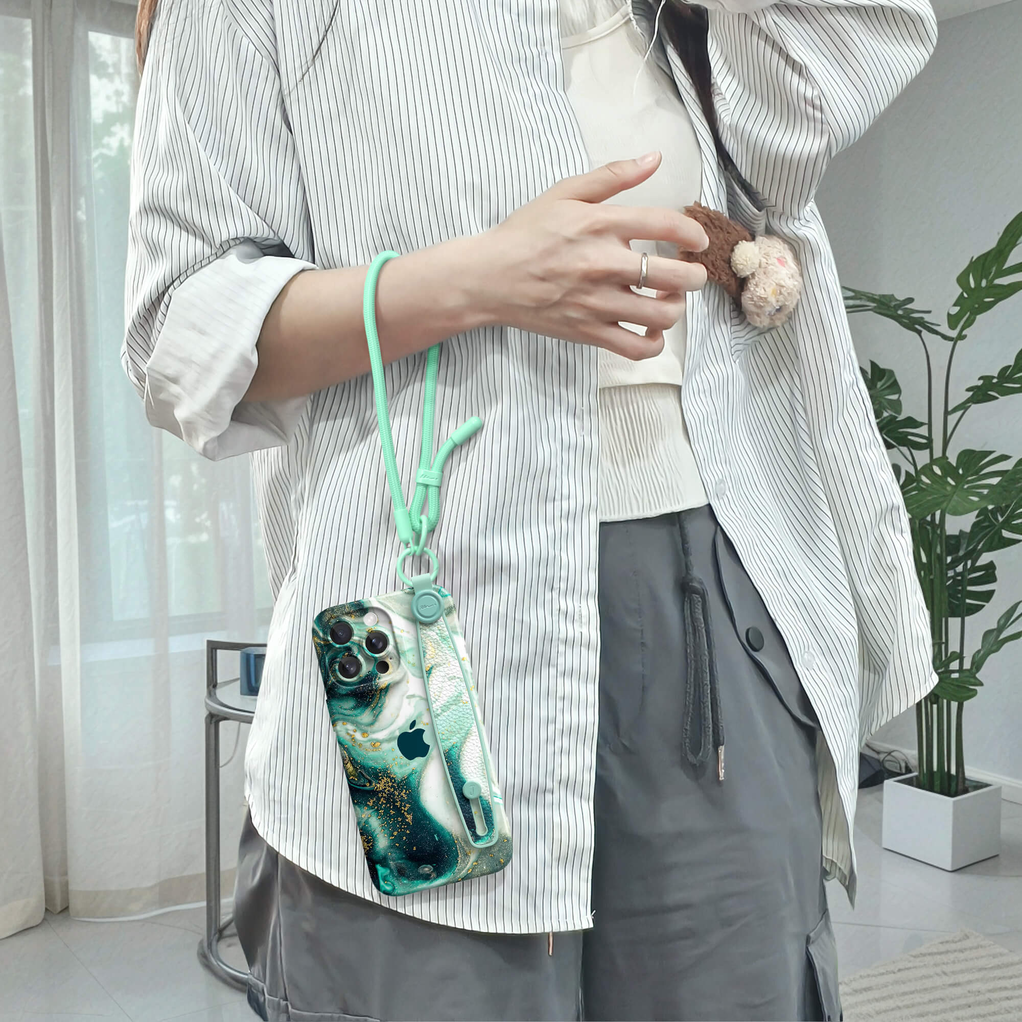 Gilt Jade | iPhone Series Multifunctional Wristband Case